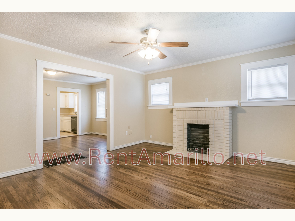 B003_1624 S O - 003_Living Room