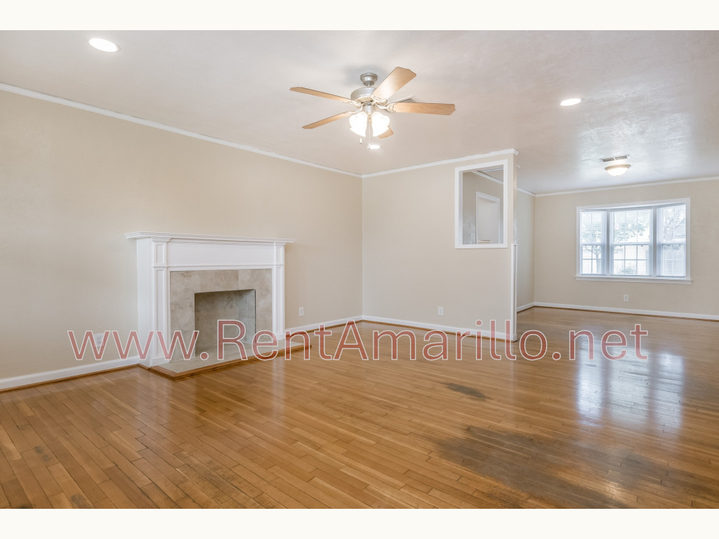 B003_1613 B - 003_Living Room