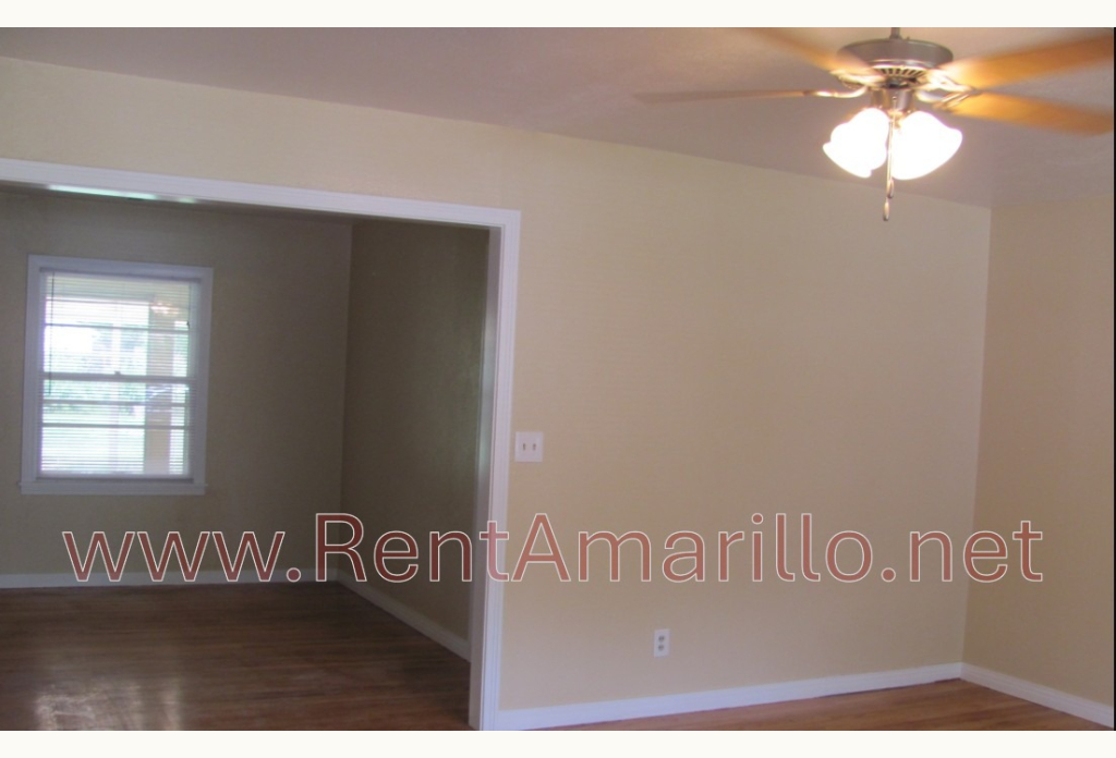 B002_2209 P - 002-Living Room 1