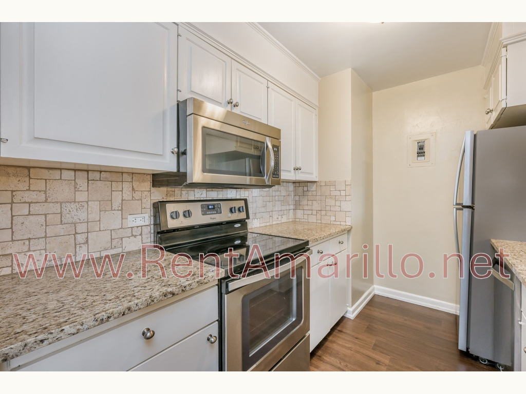B004_LT - 004_Kitchen-2