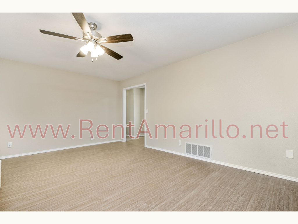 B003_3603 SE - 07 Living Room_2